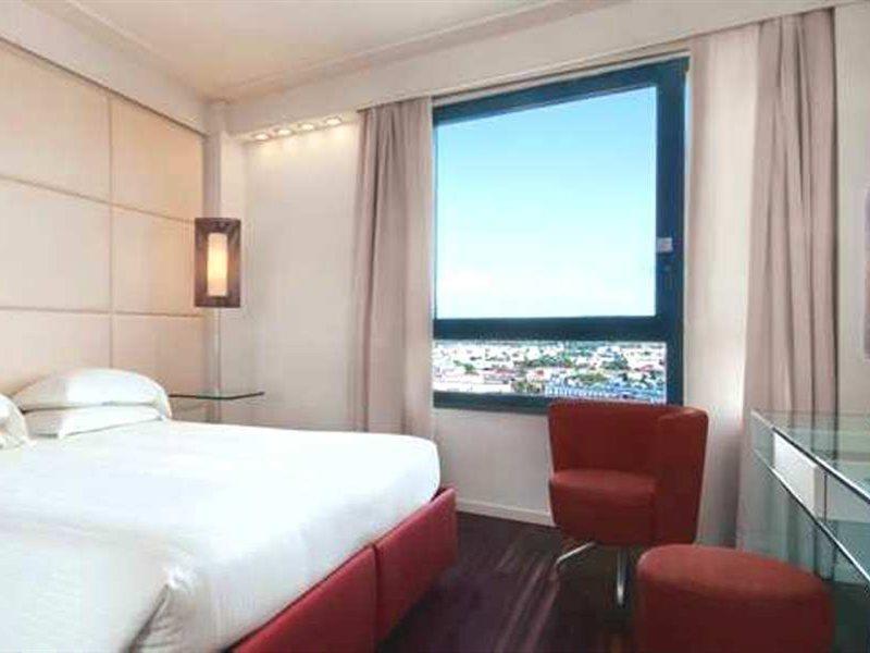 Hotel Doubletree By Hilton Metropole 4*