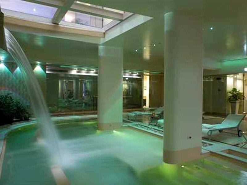 Doubletree By Hilton Metropole